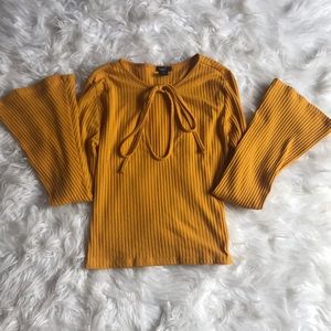 Adorable long sleeve top